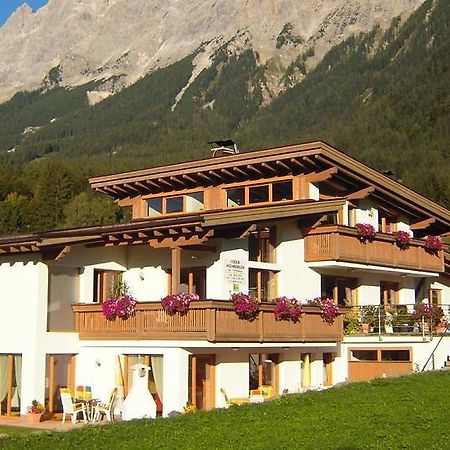 Haus Angelika Apartment Ehrwald Exterior photo